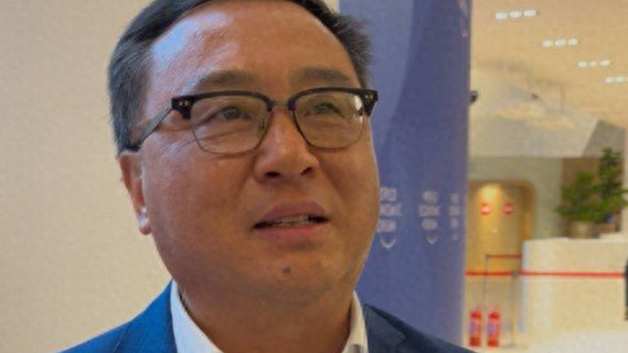 清华大学智产研究院创始院长张亚勤：面对AI风险 人类应未雨绸缪