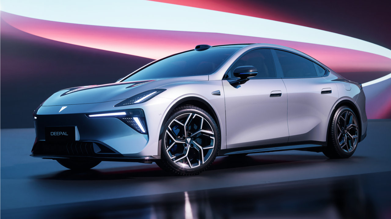 单车导购丨限时13.29万起的深蓝L06，首推入门版？