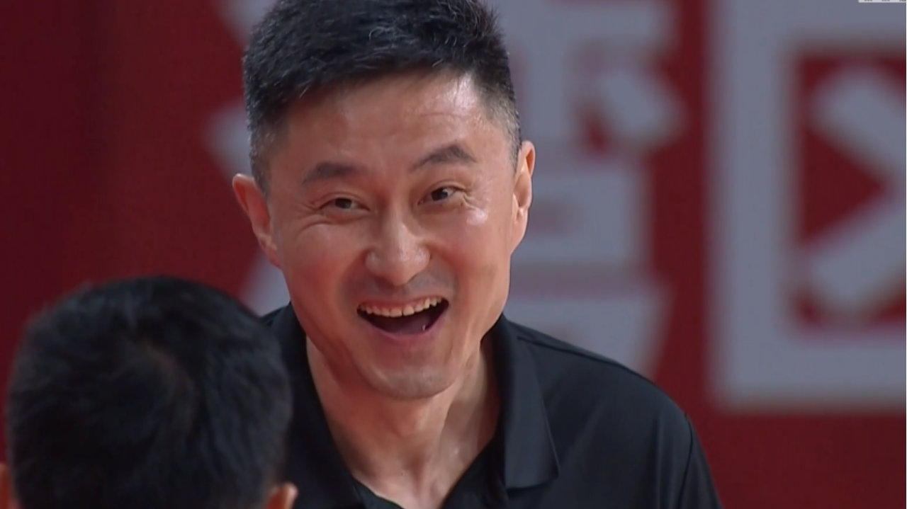 广东武装到牙齿！偷抢CBA得分王，场均36分超巨辅佐杜锋，辽宁绝望了