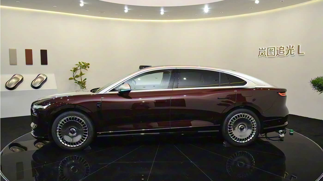 又一款30万级国产轿车！纯电410km，轴距3010mm，对标享界S9