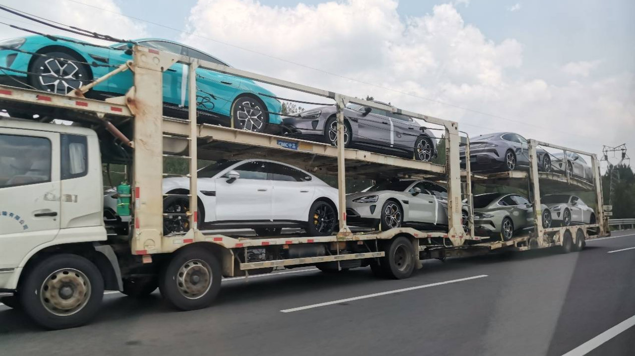 小米现车开卖 从一车难求到随时提车