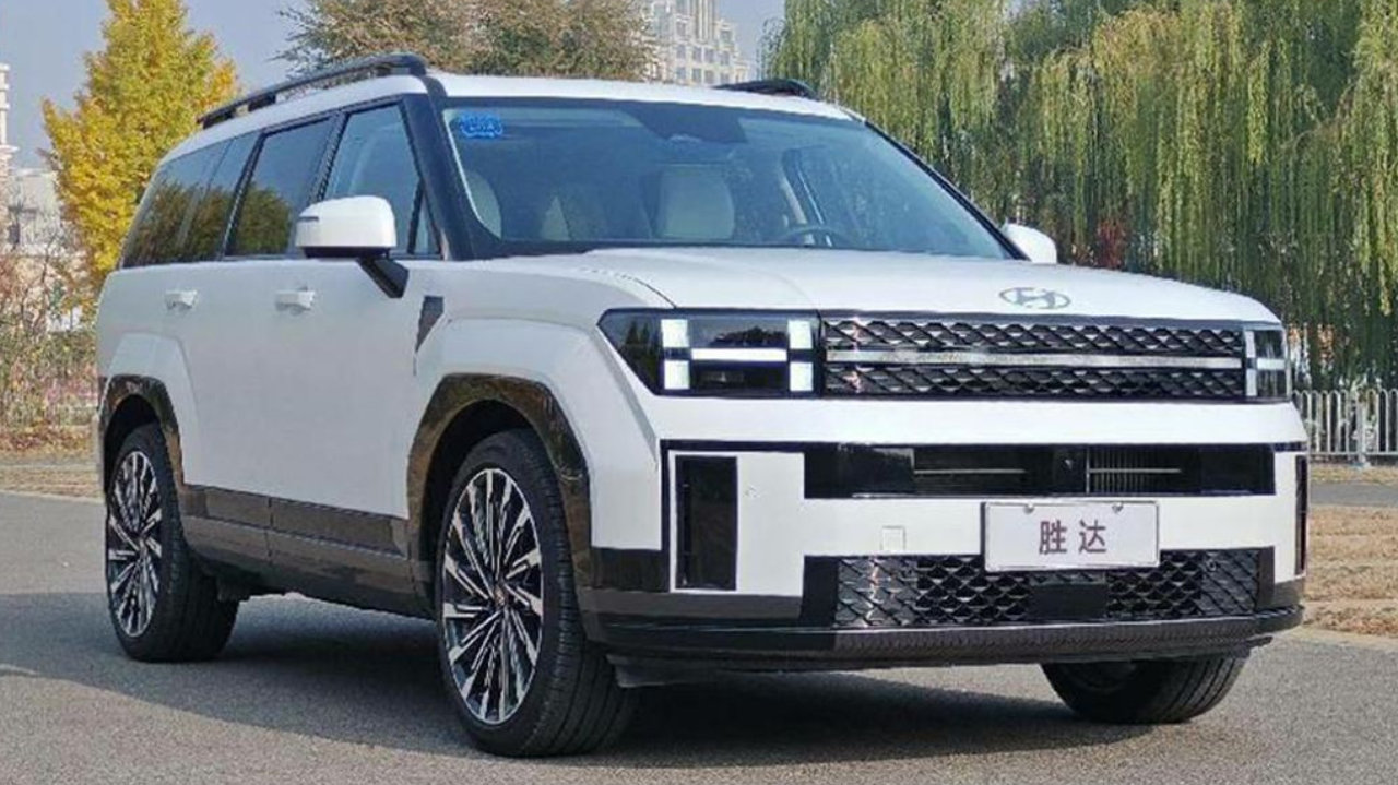 方程豹钛7月销破2万辆，长得像钛7的全新胜达却卖不动，为何？