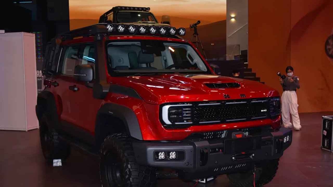 北京越野BJ40双版本即将登场，多款新车盘点，起亚概念车或量产
