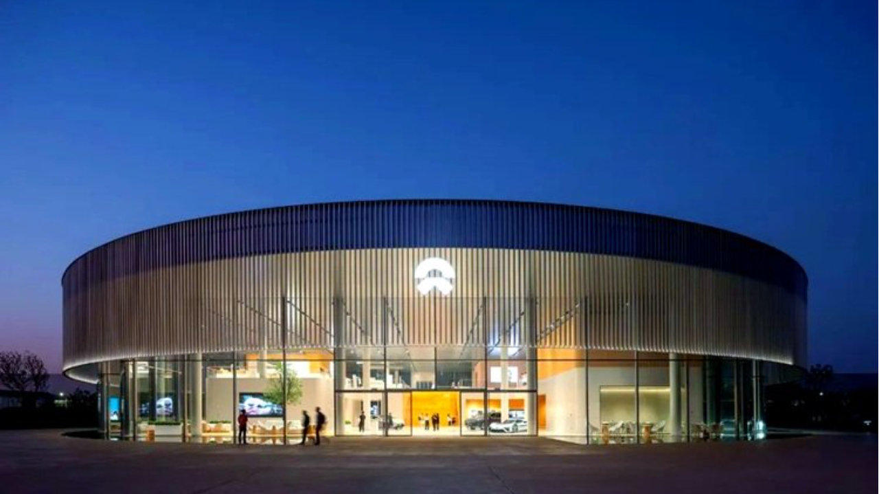 25年第四季度盈利12.5亿元！蔚来结束长达11年连续亏损状态