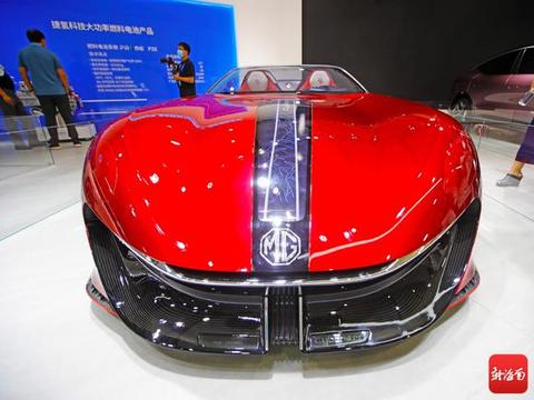 名爵电动超跑概念车现身2021世界新能源汽车大会