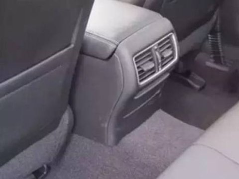 车辆后排脚下凸起的东西究竟是啥？90%的人不知道！