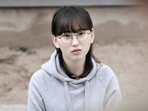 “双门洞大姐大公平对待每一个人”