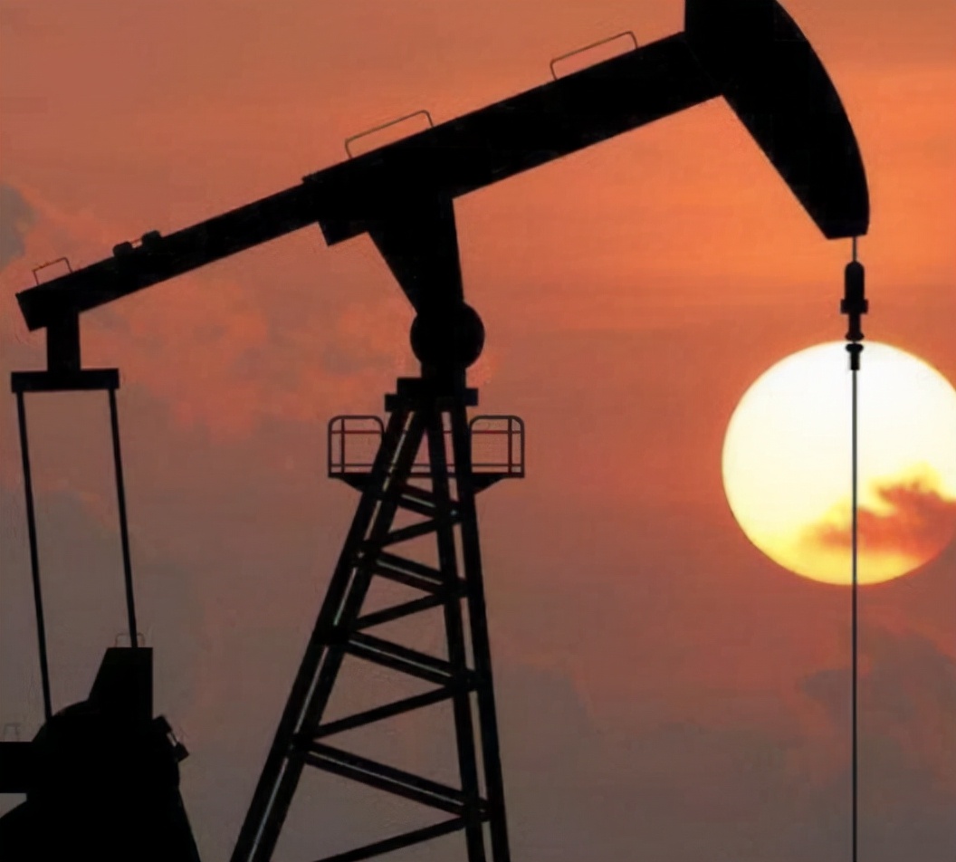 好消息!时隔三个月,油价终于下调了!加满一箱或少花3.8元休闲区蓝鸢梦想 - Www.slyday.coM 好消息!时隔三个月,油价终于下调了!加满一箱或少花3.8元休闲区蓝鸢梦想 - Www.slyday.coM