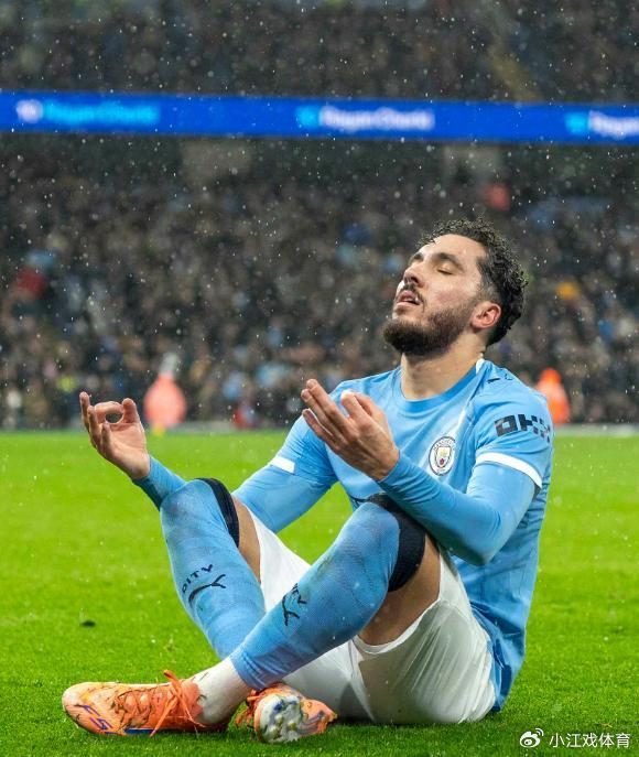 谢尔基世界波，萨维尼奥幸运球，曼城2-0小蜜蜂，夺6连胜四线争冠