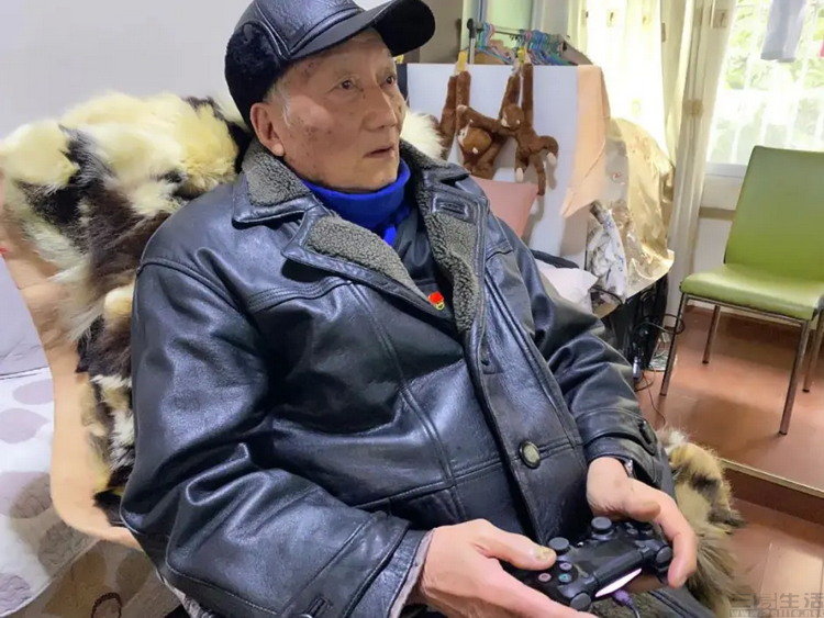 过年了,我们该如何为家中长辈挑选一款新手机休闲区蓝鸢梦想 - Www.slyday.coM 过年了,我们该如何为家中长辈挑选一款新手机休闲区蓝鸢梦想 - Www.slyday.coM