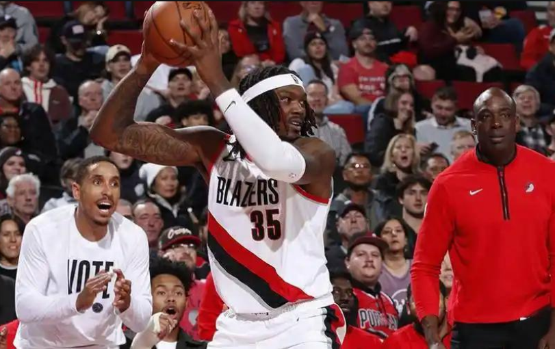 再见罗威！火箭、快船、开拓者酝酿三方交易，2米03前锋空降休斯顿