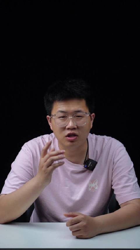 这启源E07可比赛博皮卡香多了。