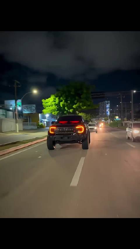 “快艾特你的好兄弟他一定会给你买的”