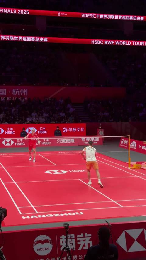 小波波夫2-0石宇奇