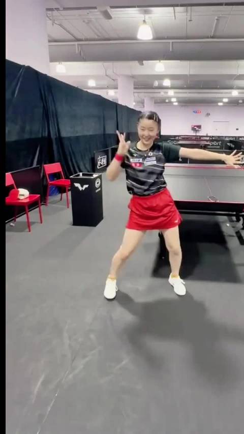 美和跳舞乒乓球 张本美和 张本智和 跳舞 放飞自我系列