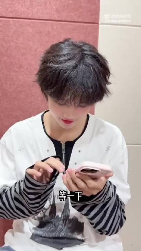当你有一群爱记录你的朋友时 （yc.不知）