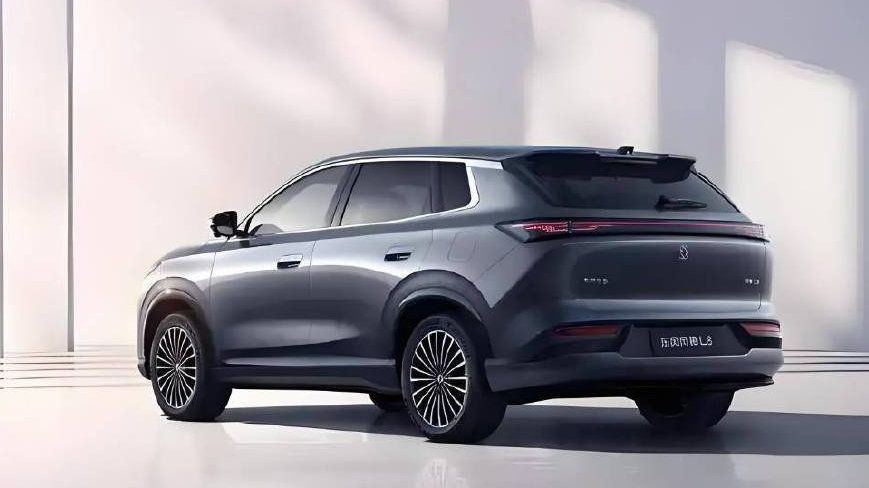 风神L8限时置换价11.39万元起，15万内舒适SUV超值之选