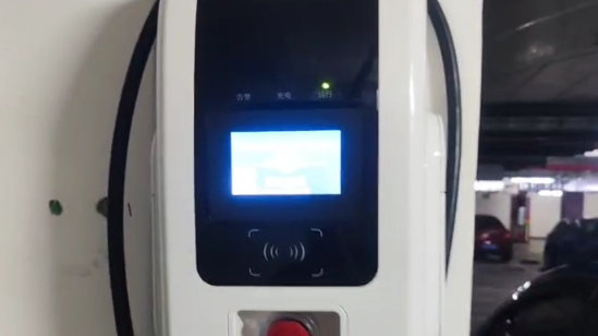 北汽新能源EX电池出现故障，车主称售后故意拖延维修时间