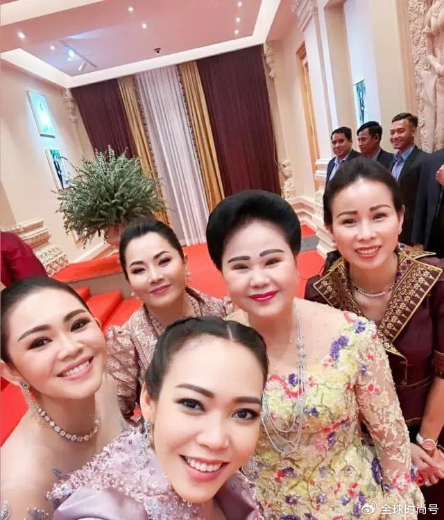 洪森女儿洪玛娜是传媒大亨，出门豪车出国1.5亿专机，穿搭极奢华