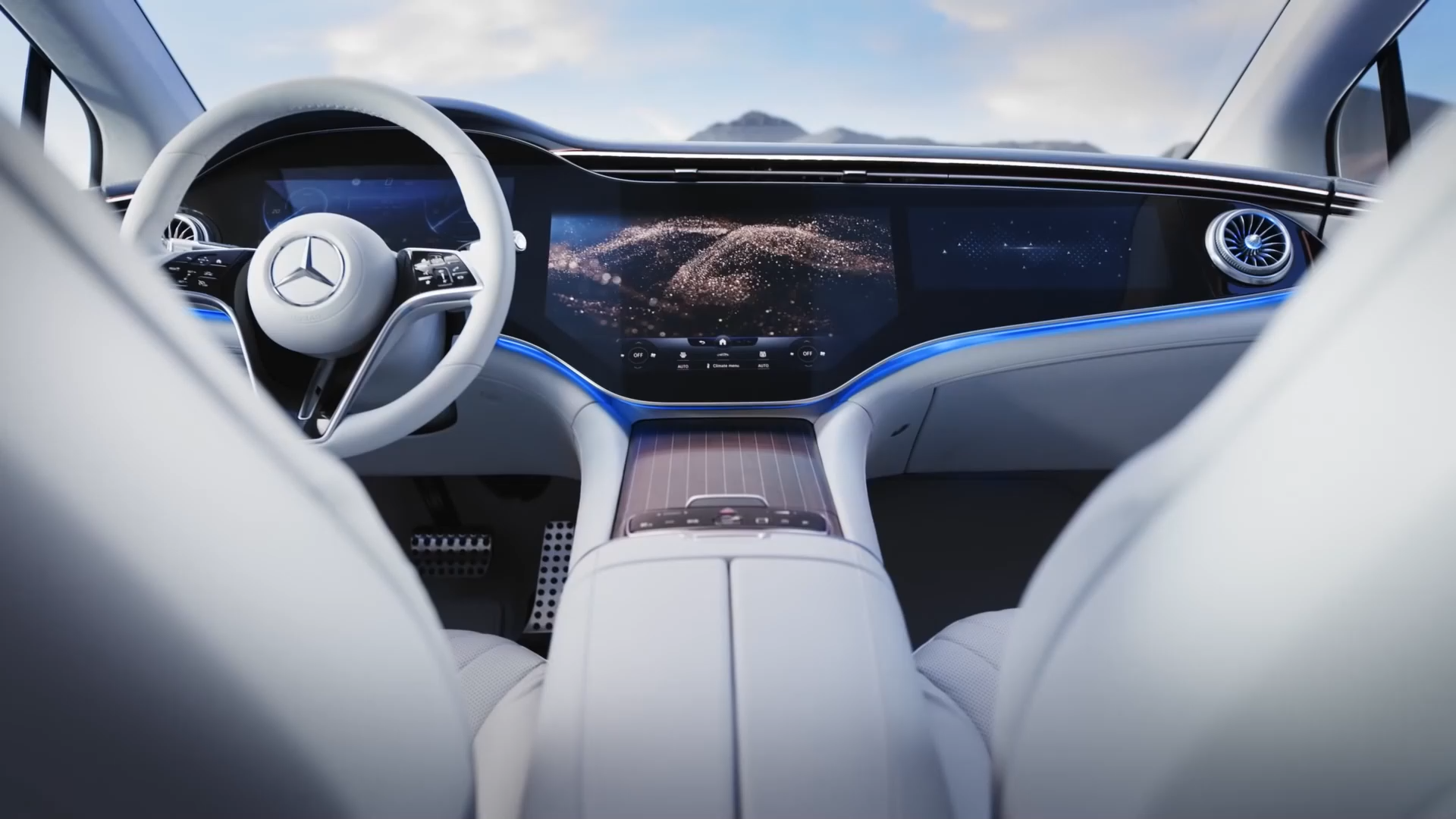 2022全新奔驰EQS内饰，搭载最新的hypercreeen MBUX