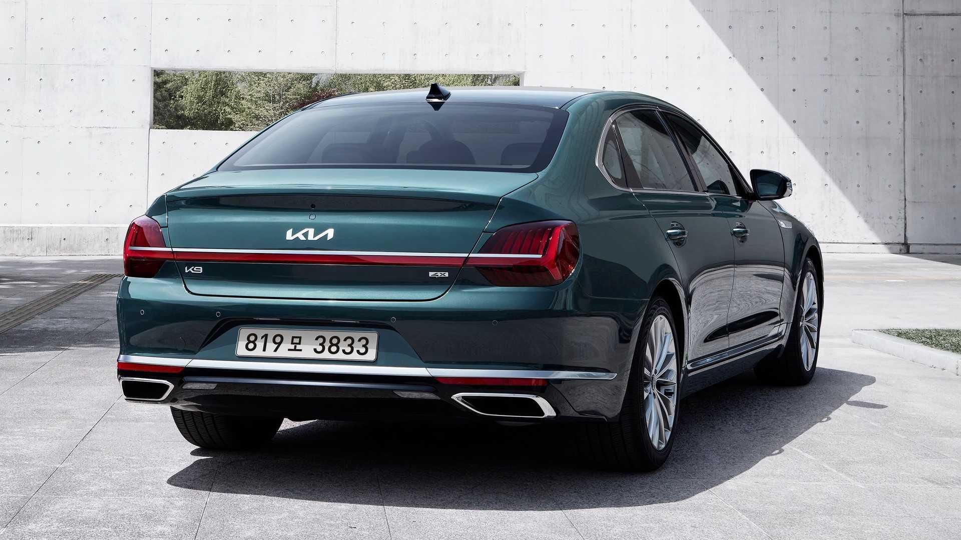 新款起亚K9内饰曝光 方向盘换装起亚最新的“KIA”车标