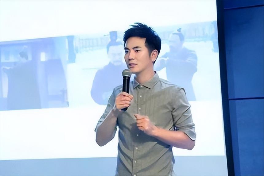 表面是演员，实际是大学老师的6位明星，他们的学生占半个娱乐圈休闲区蓝鸢梦想 - Www.slyday.coM