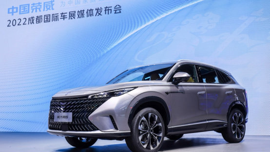 15万级中国SUV产品力天花板 荣威RX9成都车展首秀
