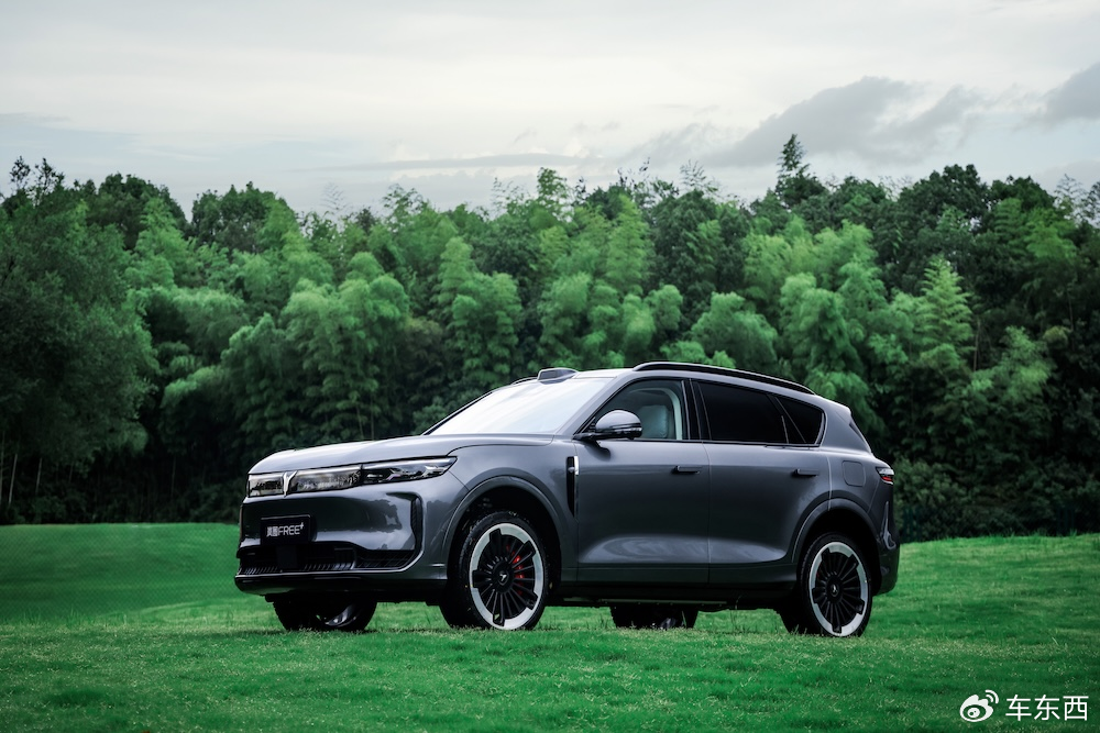 年底买车不纠结！25万级满配华系SUV，开走即血赚