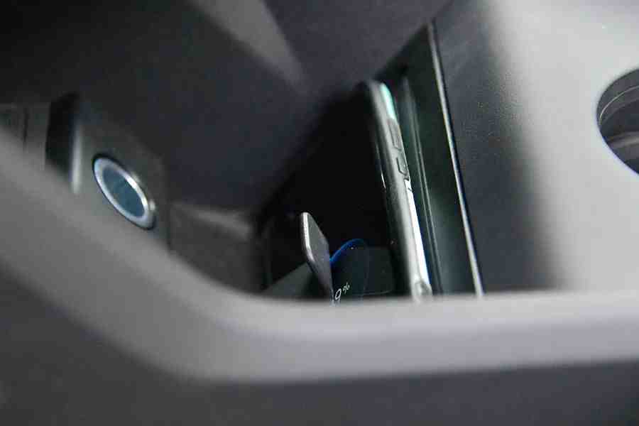 奥迪Q5 etron:当奥迪开始玩纯电之后,感觉别人有的是机会休闲区蓝鸢梦想 - Www.slyday.coM 奥迪Q5 etron:当奥迪开始玩纯电之后,感觉别人有的是机会休闲区蓝鸢梦想 - Www.slyday.coM