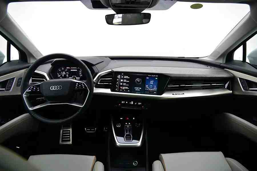 奥迪Q5 etron:当奥迪开始玩纯电之后,感觉别人有的是机会休闲区蓝鸢梦想 - Www.slyday.coM 奥迪Q5 etron:当奥迪开始玩纯电之后,感觉别人有的是机会休闲区蓝鸢梦想 - Www.slyday.coM