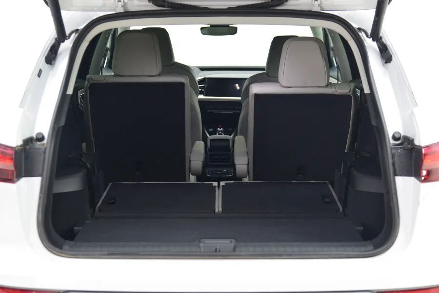 奥迪Q5 etron:当奥迪开始玩纯电之后,感觉别人有的是机会休闲区蓝鸢梦想 - Www.slyday.coM 奥迪Q5 etron:当奥迪开始玩纯电之后,感觉别人有的是机会休闲区蓝鸢梦想 - Www.slyday.coM