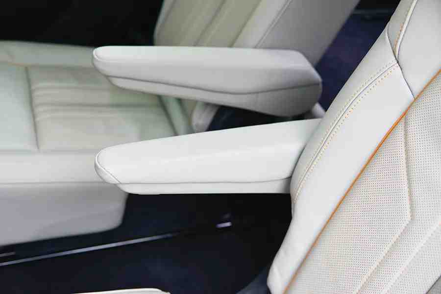 奥迪Q5 etron:当奥迪开始玩纯电之后,感觉别人有的是机会休闲区蓝鸢梦想 - Www.slyday.coM 奥迪Q5 etron:当奥迪开始玩纯电之后,感觉别人有的是机会休闲区蓝鸢梦想 - Www.slyday.coM