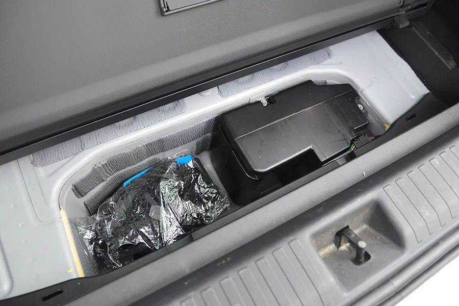 奥迪Q5 etron:当奥迪开始玩纯电之后,感觉别人有的是机会休闲区蓝鸢梦想 - Www.slyday.coM 奥迪Q5 etron:当奥迪开始玩纯电之后,感觉别人有的是机会休闲区蓝鸢梦想 - Www.slyday.coM