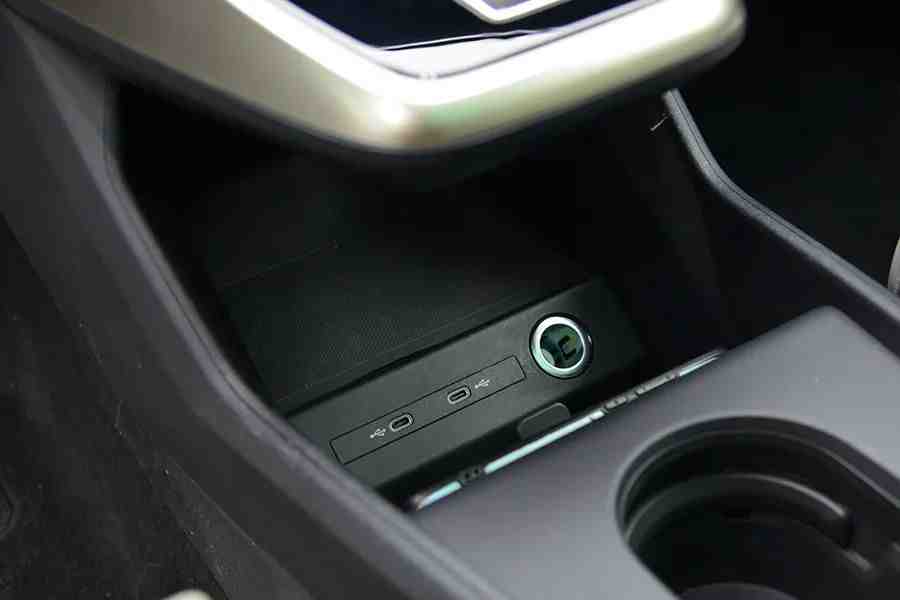 奥迪Q5 etron:当奥迪开始玩纯电之后,感觉别人有的是机会休闲区蓝鸢梦想 - Www.slyday.coM 奥迪Q5 etron:当奥迪开始玩纯电之后,感觉别人有的是机会休闲区蓝鸢梦想 - Www.slyday.coM