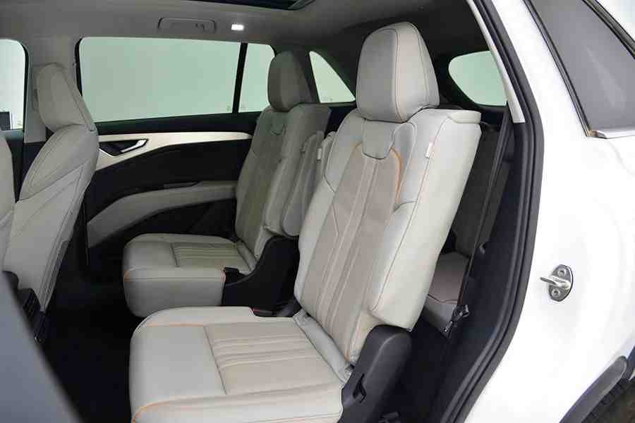 奥迪Q5 etron:当奥迪开始玩纯电之后,感觉别人有的是机会休闲区蓝鸢梦想 - Www.slyday.coM 奥迪Q5 etron:当奥迪开始玩纯电之后,感觉别人有的是机会休闲区蓝鸢梦想 - Www.slyday.coM