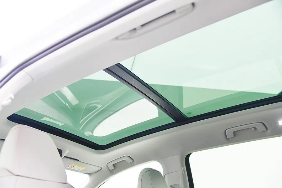 奥迪Q5 etron:当奥迪开始玩纯电之后,感觉别人有的是机会休闲区蓝鸢梦想 - Www.slyday.coM 奥迪Q5 etron:当奥迪开始玩纯电之后,感觉别人有的是机会休闲区蓝鸢梦想 - Www.slyday.coM