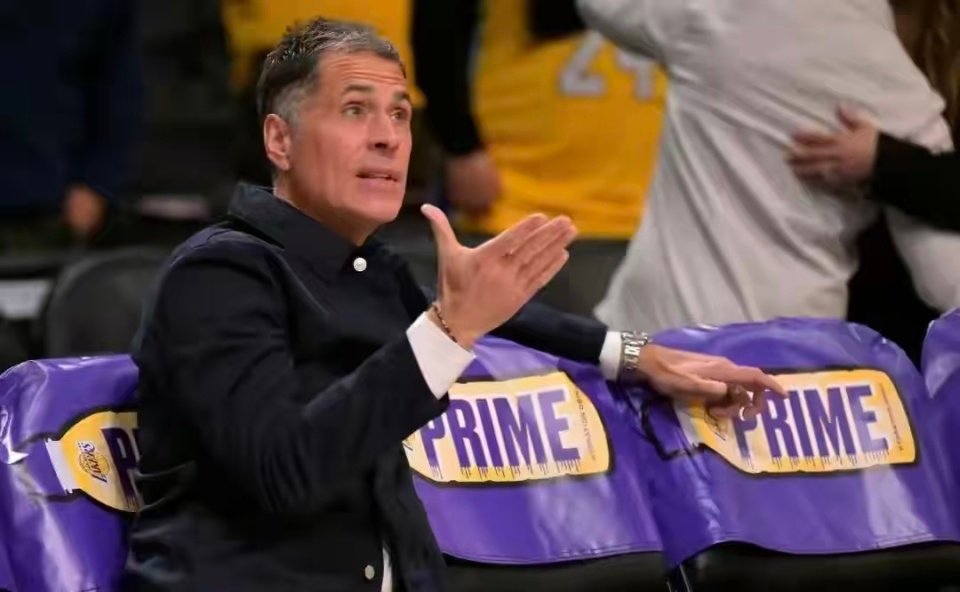 给佩林卡道歉！本赛季5笔运作全赚：1300万签两大首发，诈骗犯换神射