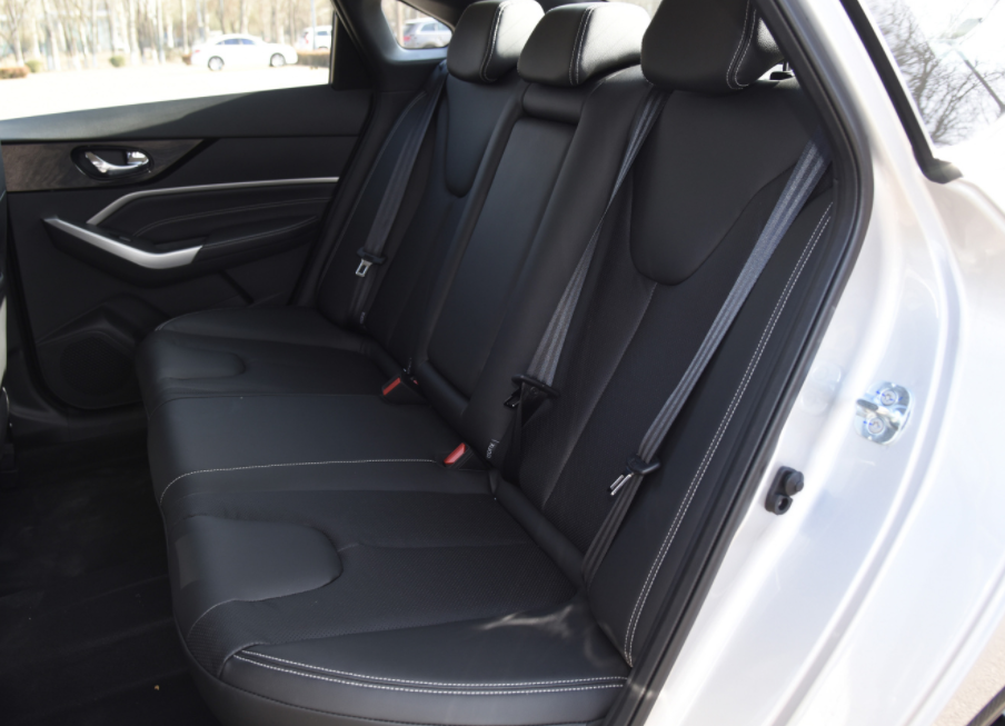 不可错过国货!启辰D60对比吉利缤瑞