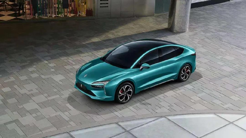 破百仅需5.8秒！纯电动车新秀雷诺江铃羿亮相