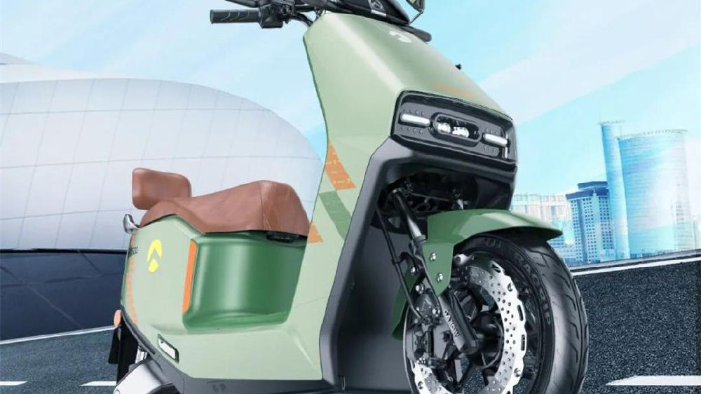 又有两款新车来袭，动力强劲，续航超过80公里，可轻松爬坡