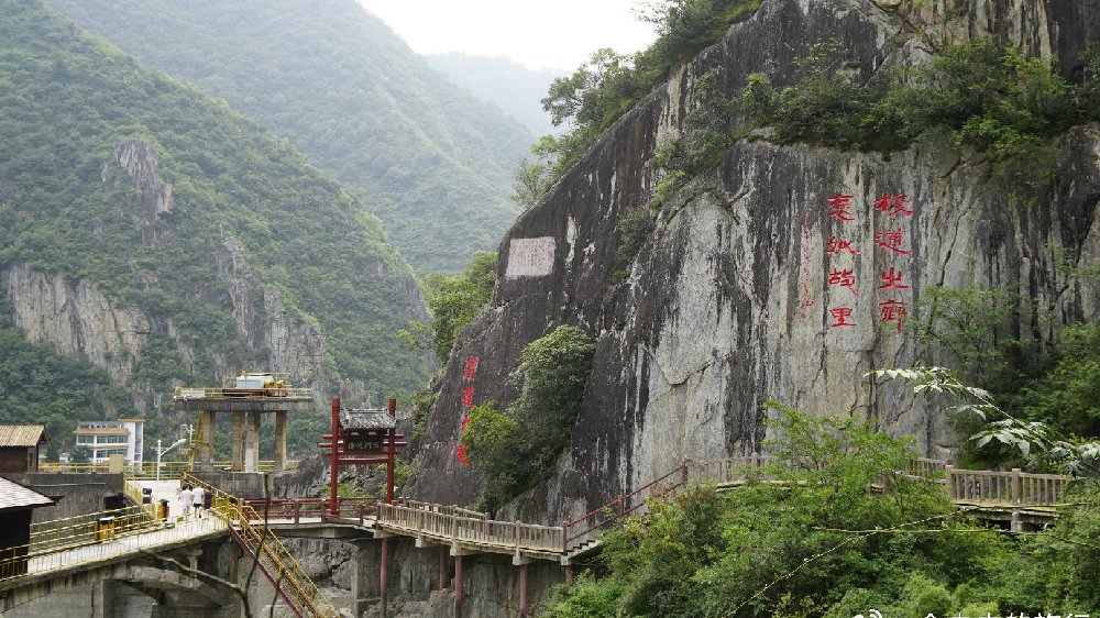 一千多年前的古代高速公路 石门栈道