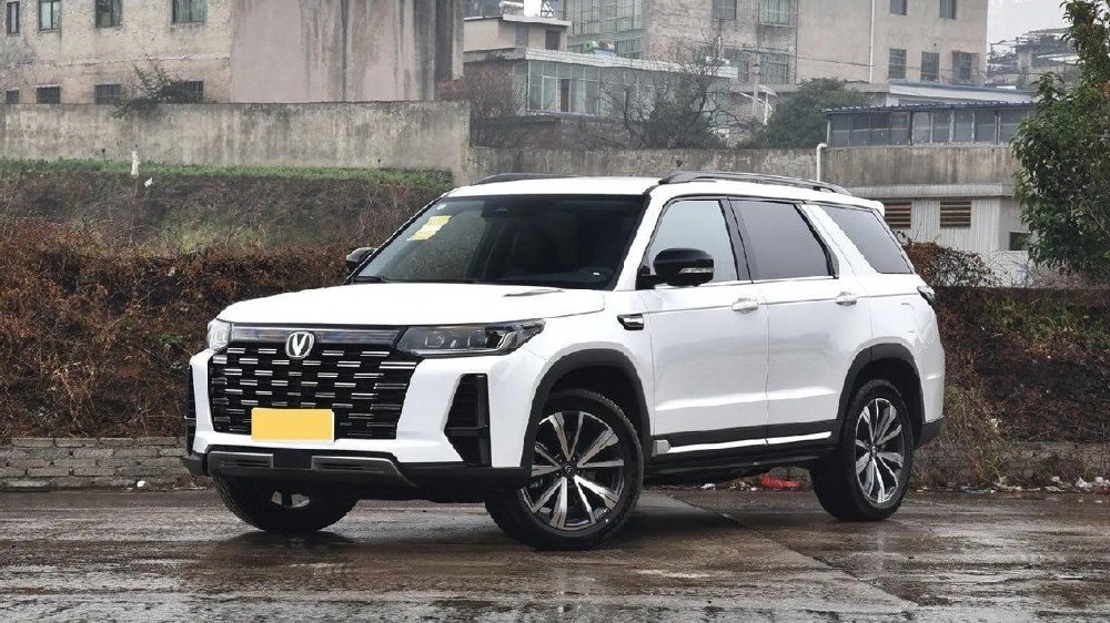 国产7座神车，性能与豪华并存，产品力出众，解读长安CS95