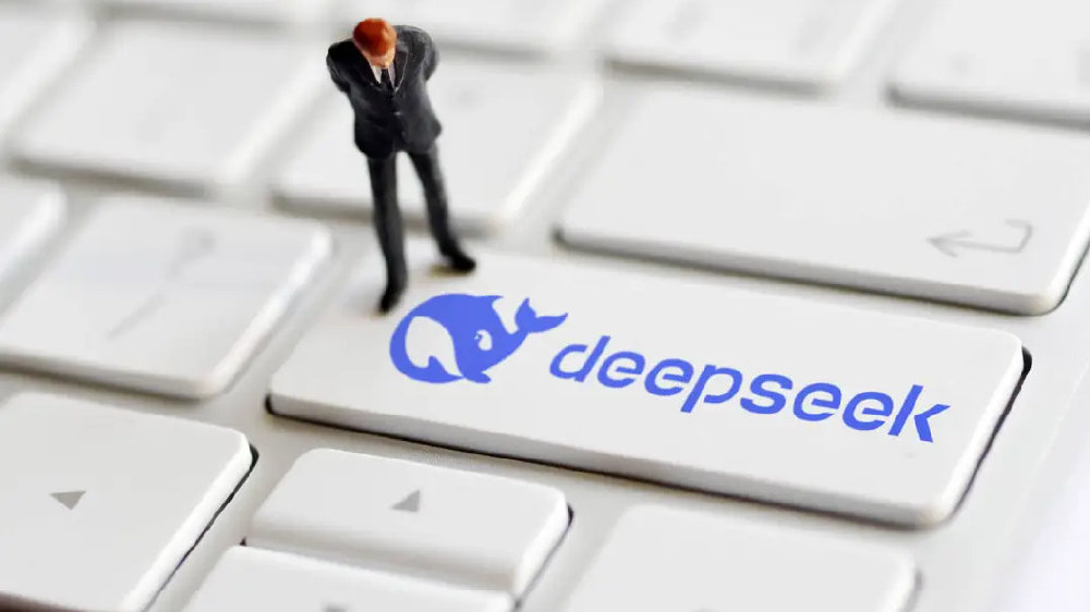 DeepSeek一夜接入近20家车企，AI重新定义汽车