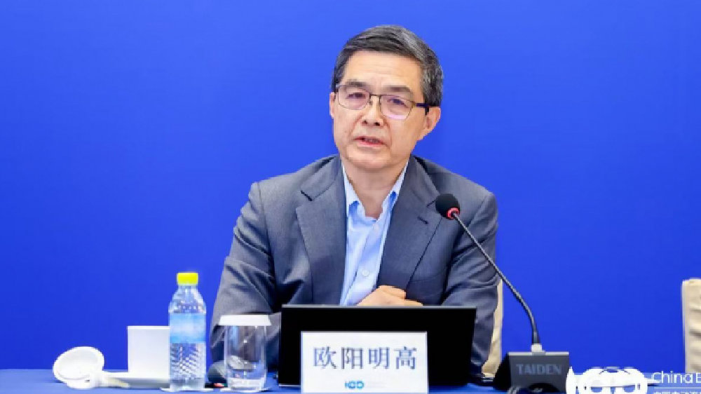 欧阳明高：汽车产业将从企业间竞争转向七种模式之争