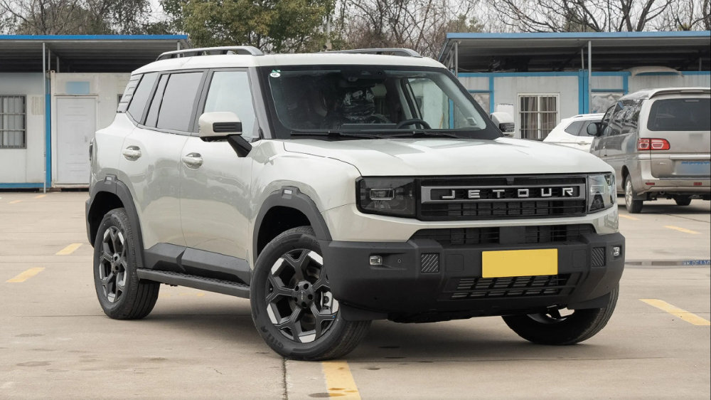 又一硬派方盒子SUV，2.0T+8AT+四驱，空间大颜值高，售9.99万起