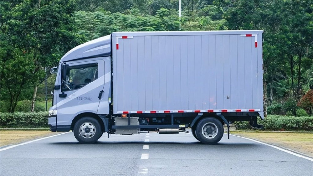 货车销售整体乏力，轻卡何以“风景独好”？