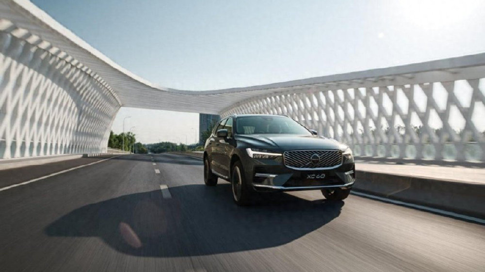 沃尔沃全新XC60上市：以安全为名的豪华进阶，开启家庭出行新篇章