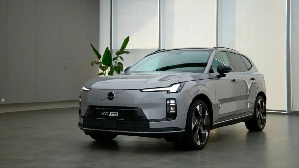 “豪华插混”脚脚有力，怎么做到的？