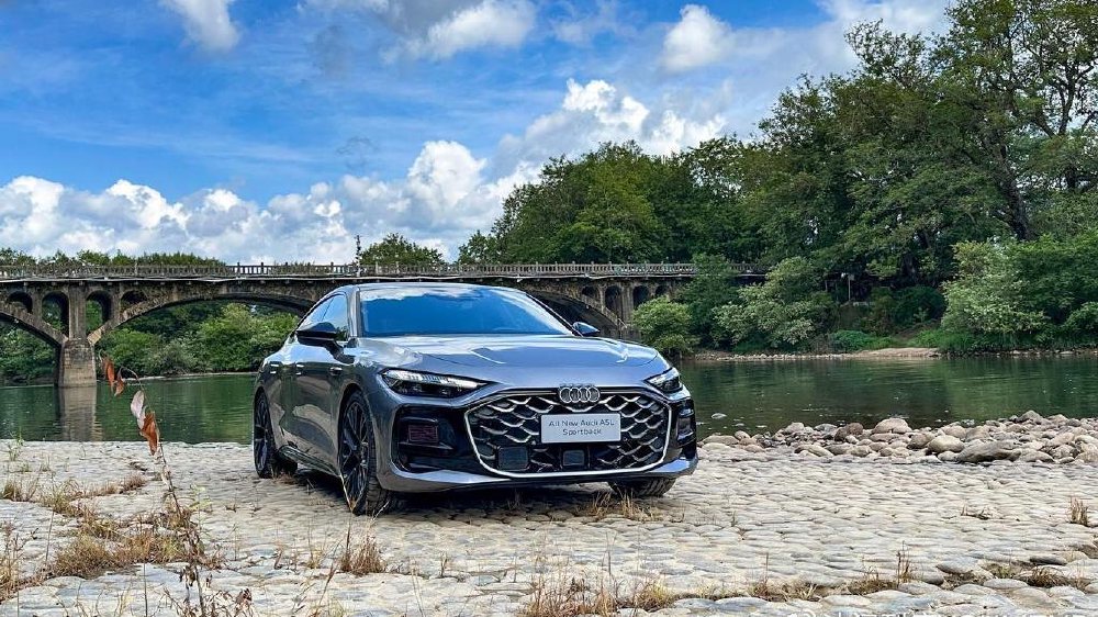 机械美学与智能科技的交织，试驾上汽奥迪A5L Sportback