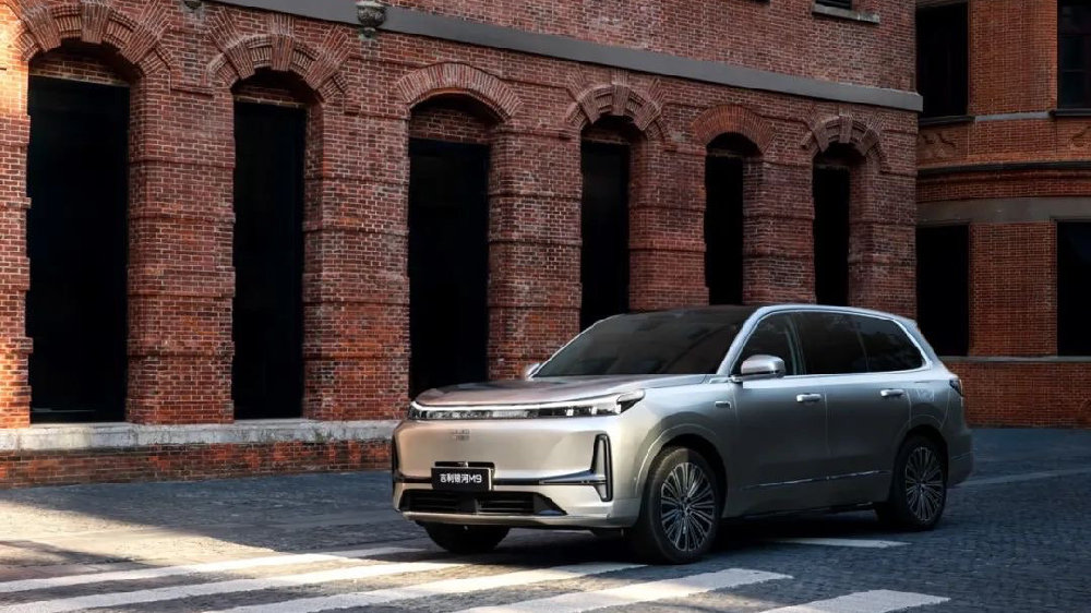 19.38万起售，24小时订单破4万！银河M9凭什么搅局大6座SUV市场？